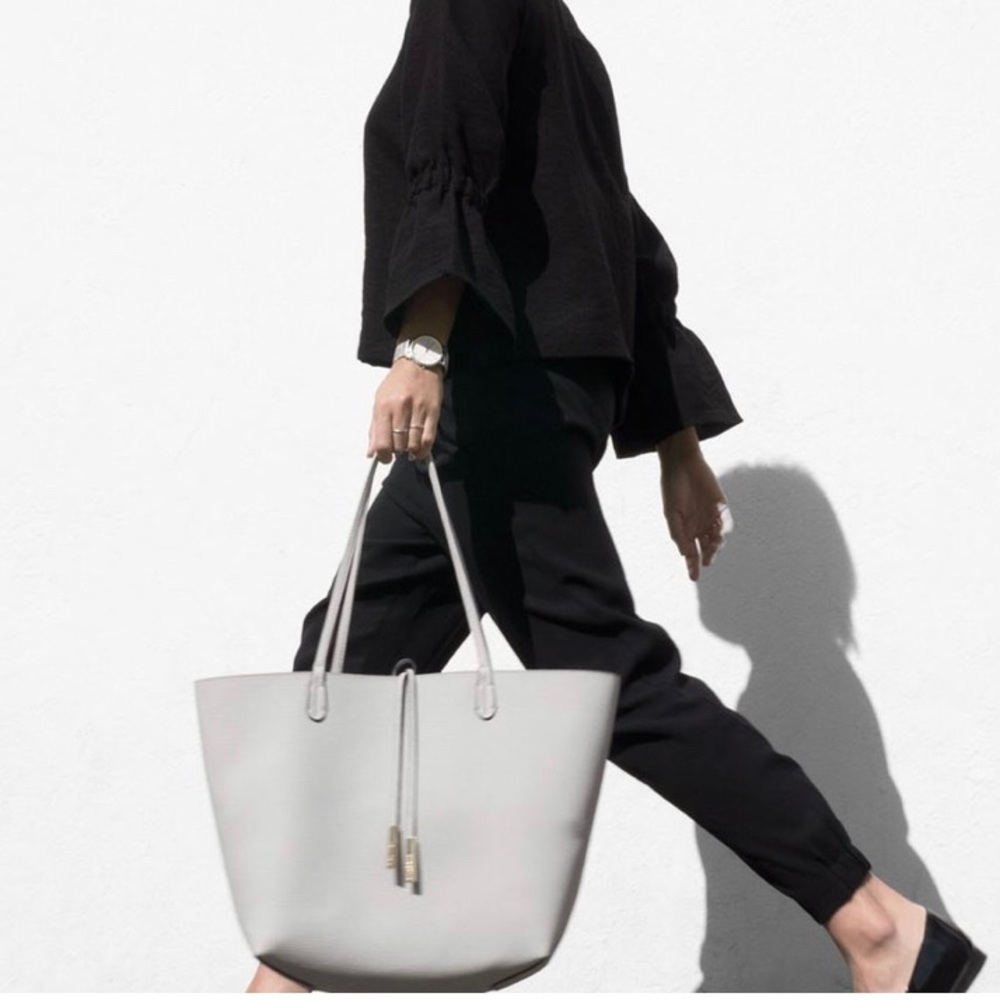 LA Based Remi/Reid DEPARTURE TOTE